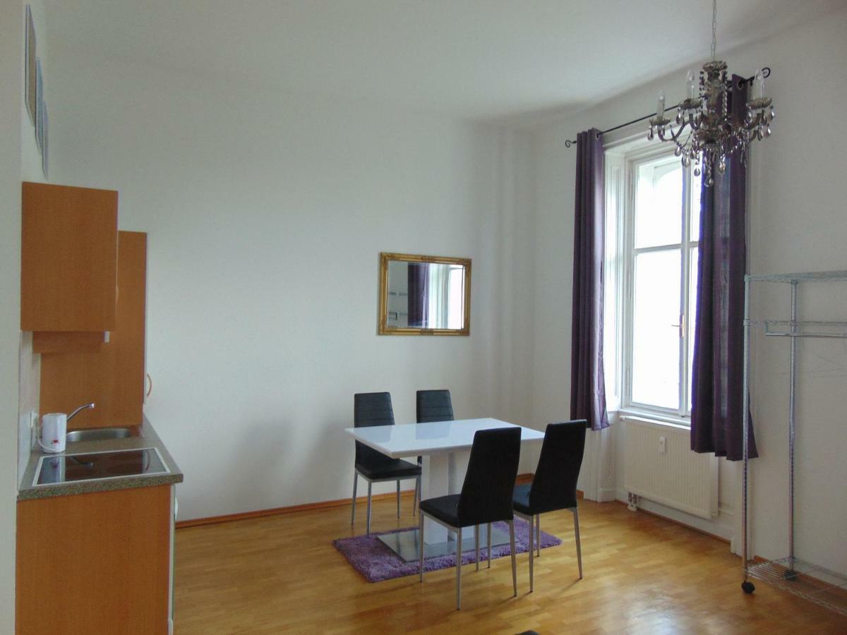 Apartment Rohan Palace 2 *